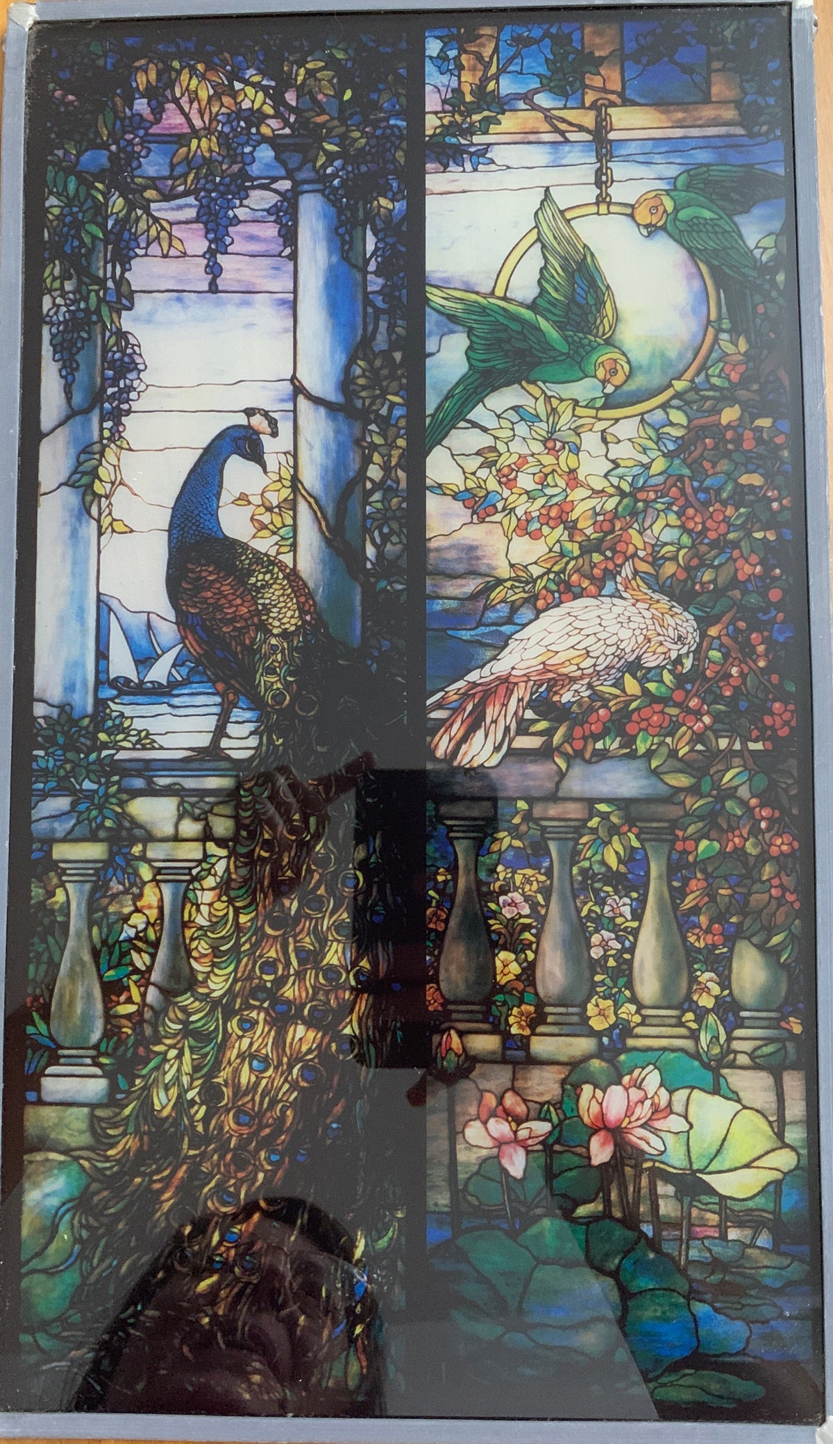Pannello Decorativo in Vetro Stile Tiffany "Pavone e Pappagalli" Art Nouveau