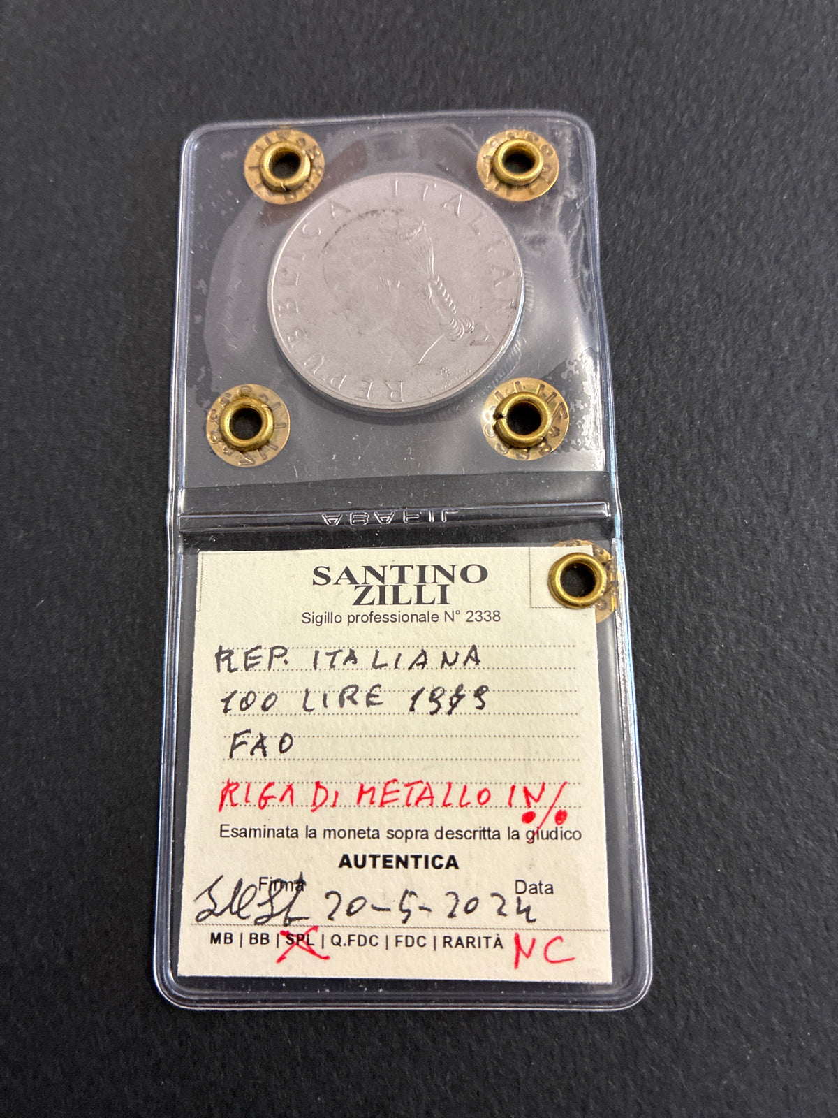 Moneta periziata da 100 Lire 1979 FAO - Variante con errore di conio "Riga di metallo in rilievo verticale" - Grado SPL / NC