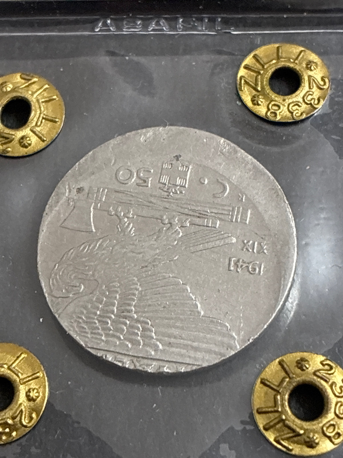 50 Centesimi 1941 XIX Impero Vittorio Emanuele III - Errore di conio Fortemente Decentrata con Contorno Liscio Periziata Santino Zilli R3