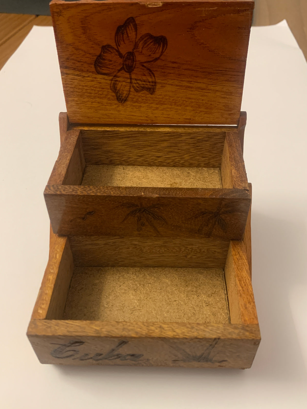 Scatola Portagioie Vintage Estensibile in Legno Intarsiato Souvenir Cuba