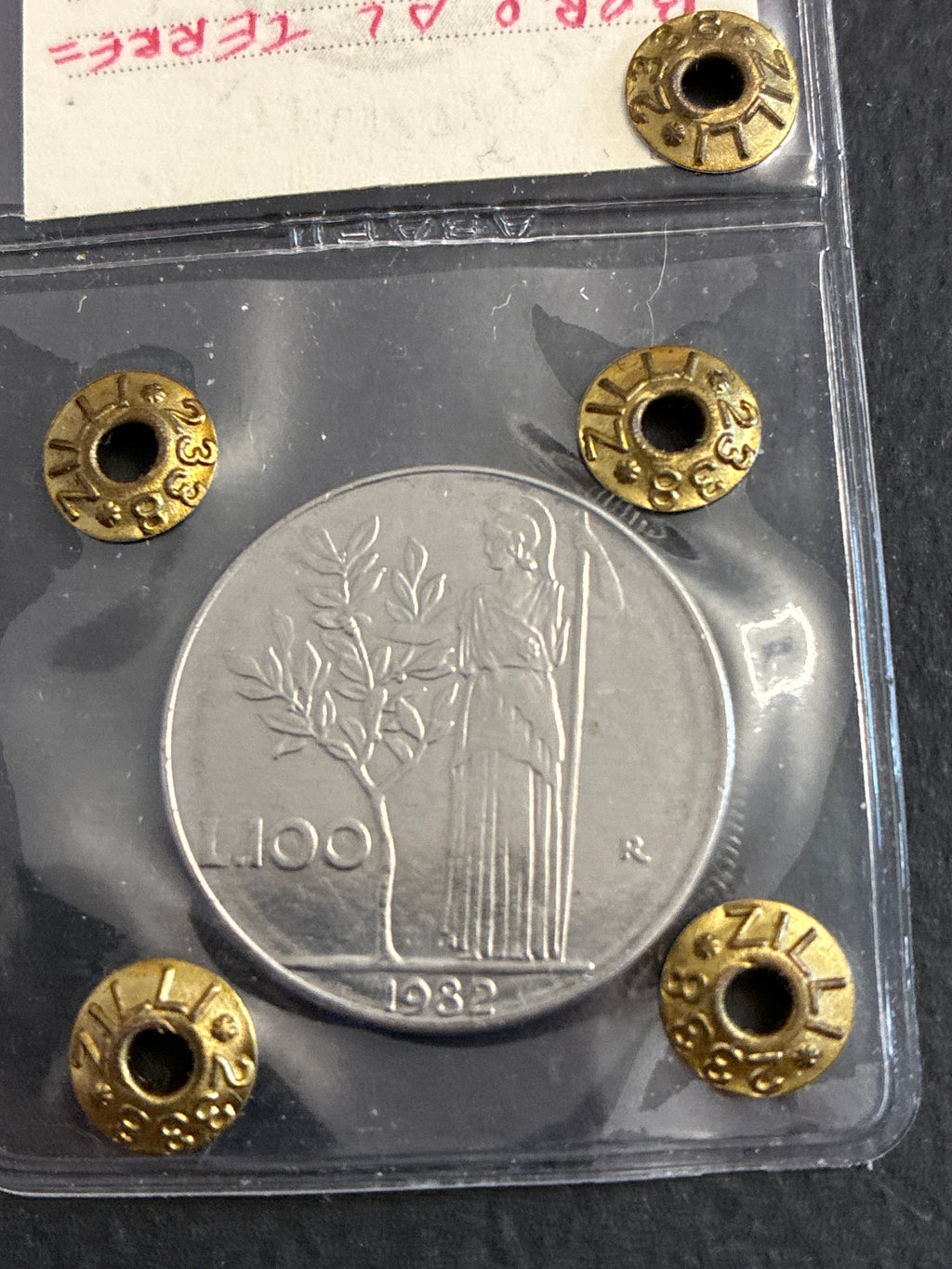 100 Lire 1982 Minerva con Riga di Metallo in Rilievo dal Bordo al Terreno Periziata