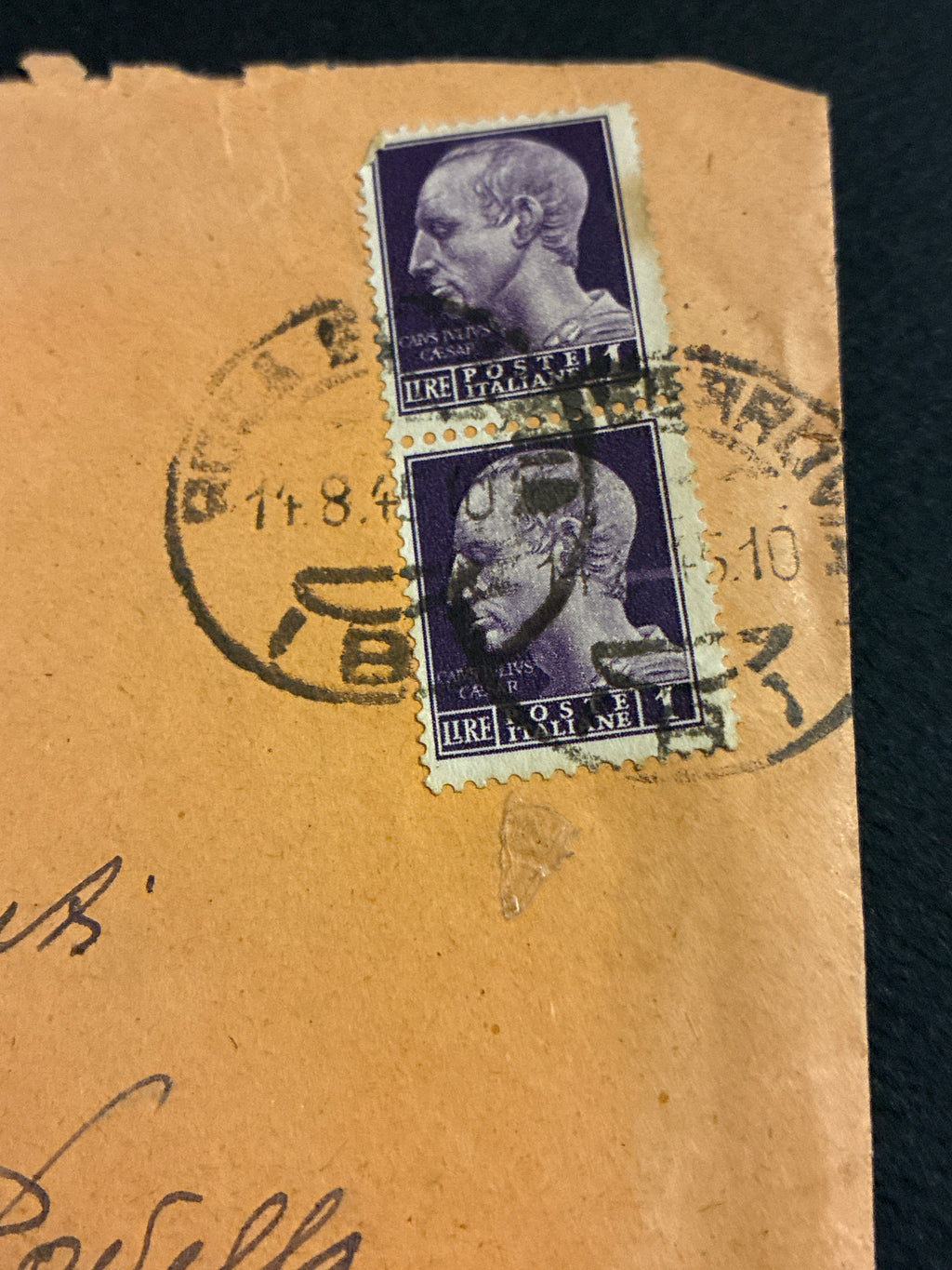 Luogotenenza: lettera ordinaria da Roma a Salerno del 17 agosto 1945 affrancata con coppia orizzontale di francobolli della serie Imperiale da 1 Lira violetto in esatta tariffa d'epoca