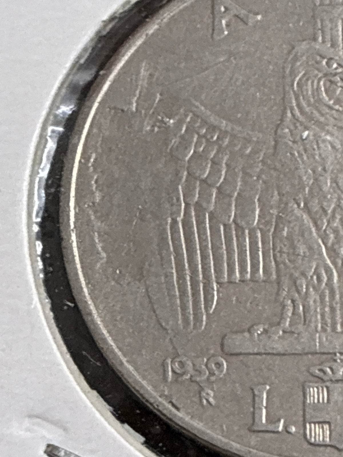 1 lira 1939 Errore di Conio per Conio Ostruito sulle Lettere "I T" della Scrittura Italia al Rovescio