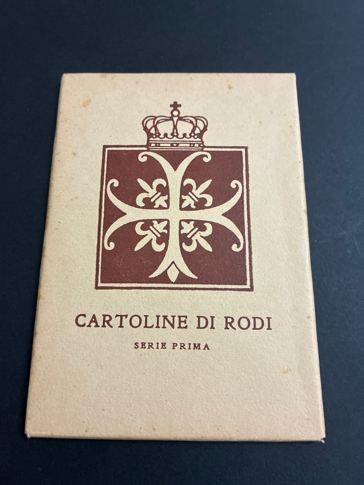 Raro Cofanetto di Cartoline Coloniali "Cartoline di Rodi - Serie Prima. Monumenti Cavallereschi di Architettura Civile", Epoca Possedimenti Italiani dell'Egeo