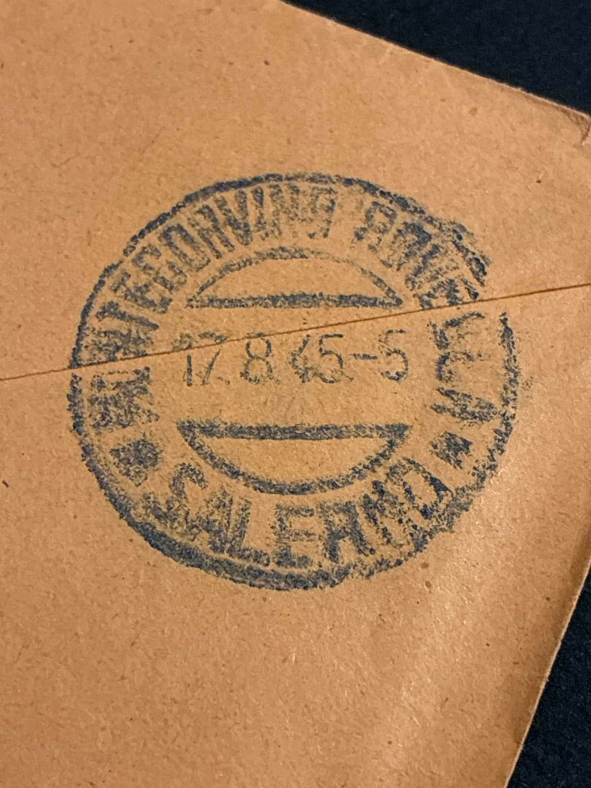 Luogotenenza: lettera ordinaria da Roma a Salerno del 17 agosto 1945 affrancata con coppia orizzontale di francobolli della serie Imperiale da 1 Lira violetto in esatta tariffa d'epoca