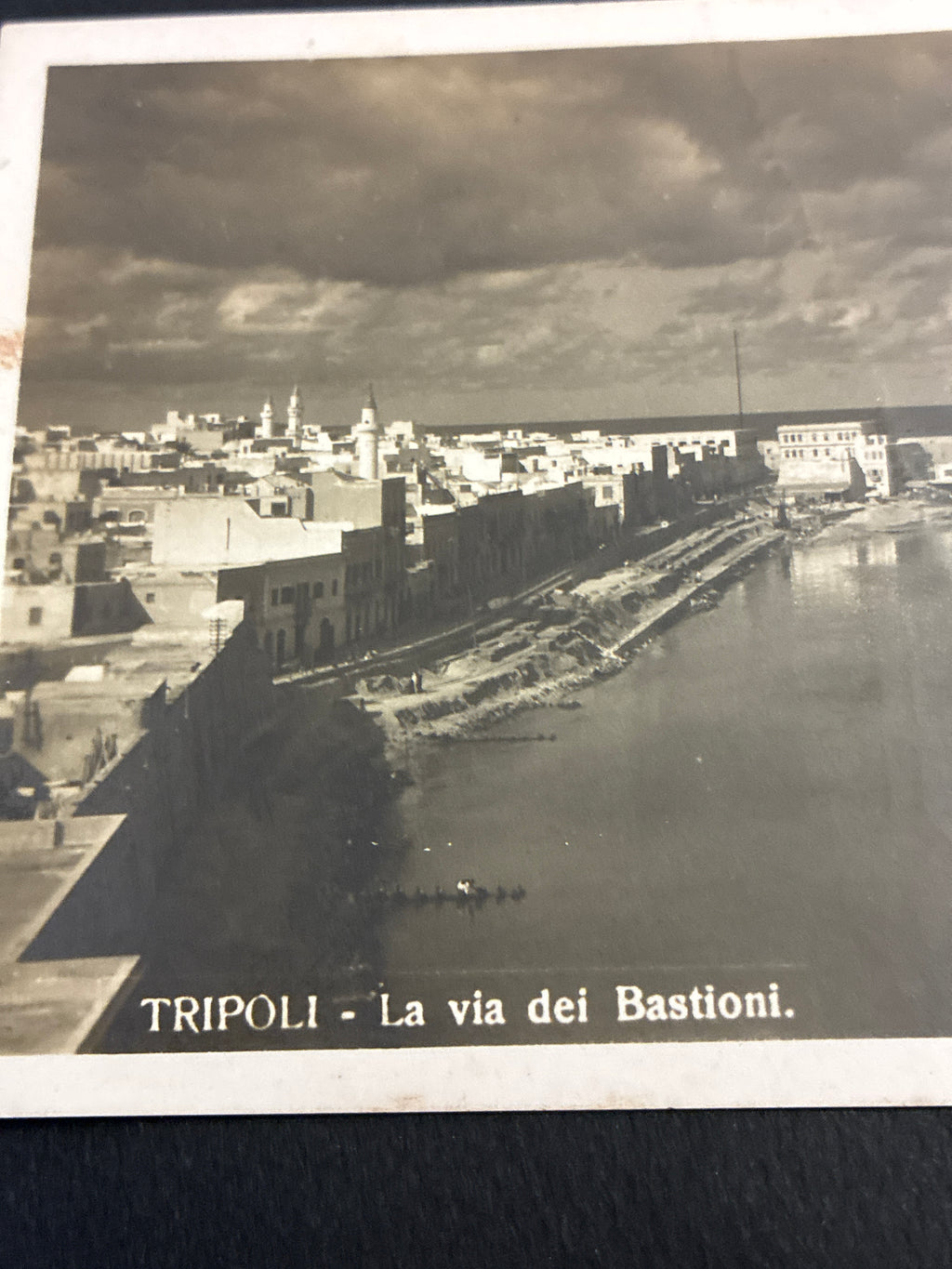 Cartolina Coloniale Libia Tripoli - La Via dei Bastioni Vista Panoramica - Foto G. Pucci Ed. A. Traldi Milano Non Viaggiata