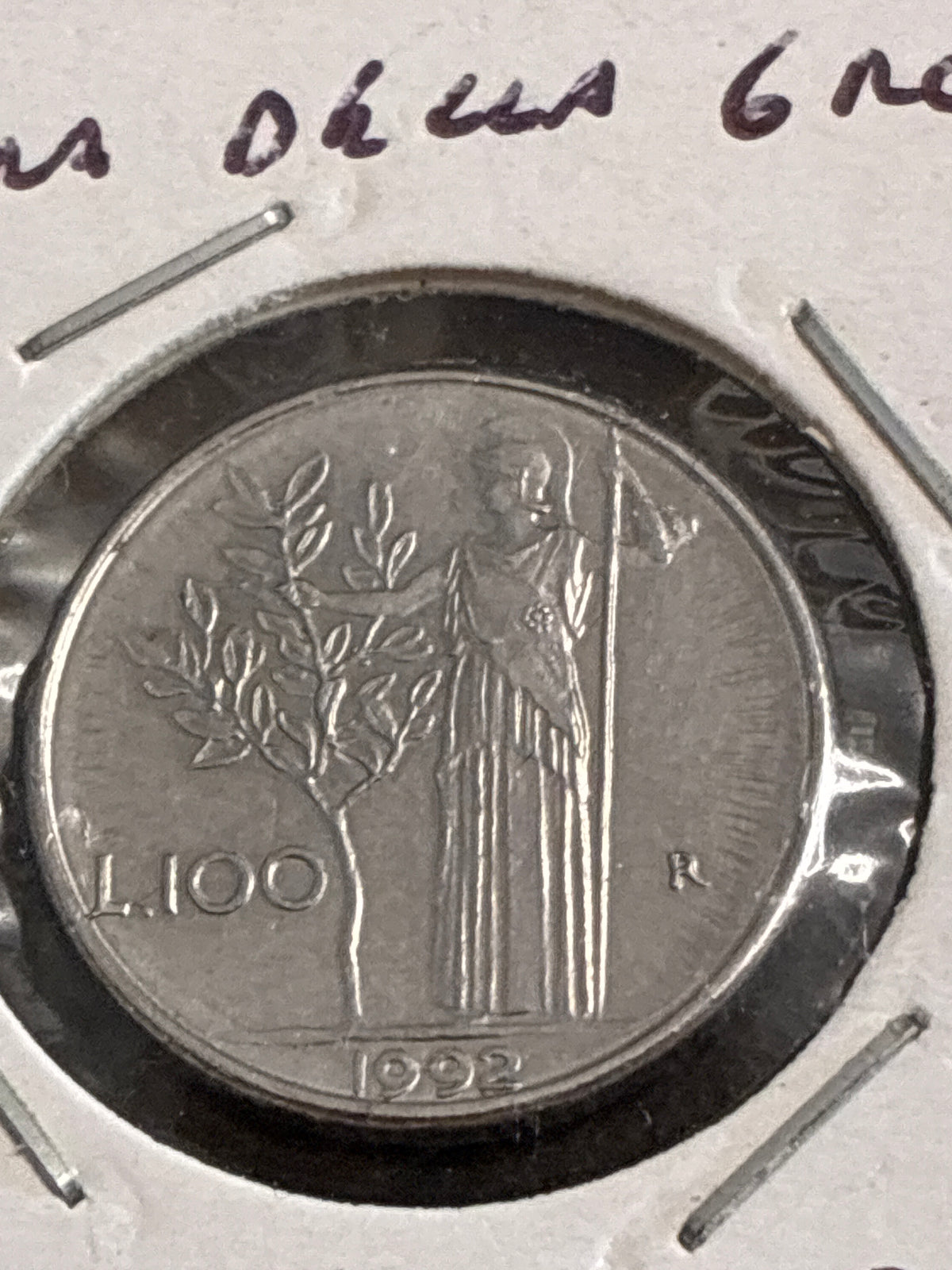 100 lire del 1982 Minerva errore rottura della grondaia e piccole fratture multiple al dritto e sul numero 9