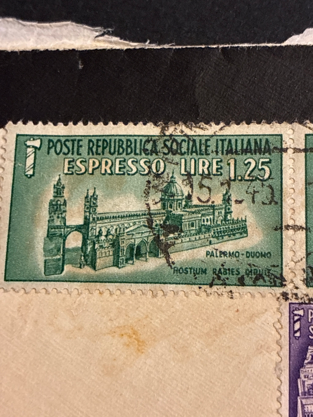 Repubblica Sociale Italiana: lettera raccomandata espresso da Verona a Genova del 2 aprile 1945 affrancata con due valori espressi da 1,25 Lire, due da 1 Lira e un 50 Centesimi della serie Monumenti Distrutti in esatta tariffa da 5 Lire