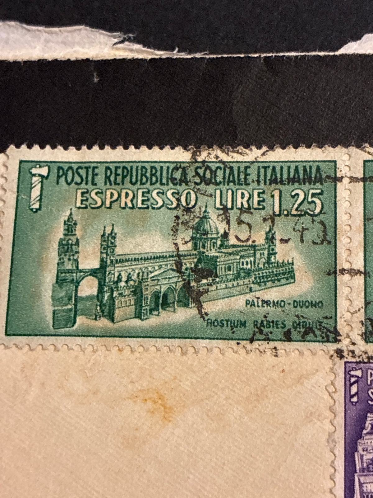 Repubblica Sociale Italiana: lettera raccomandata espresso da Verona a Genova del 2 aprile 1945 affrancata con due valori espressi da 1,25 Lire, due da 1 Lira e un 50 Centesimi della serie Monumenti Distrutti in esatta tariffa da 5 Lire