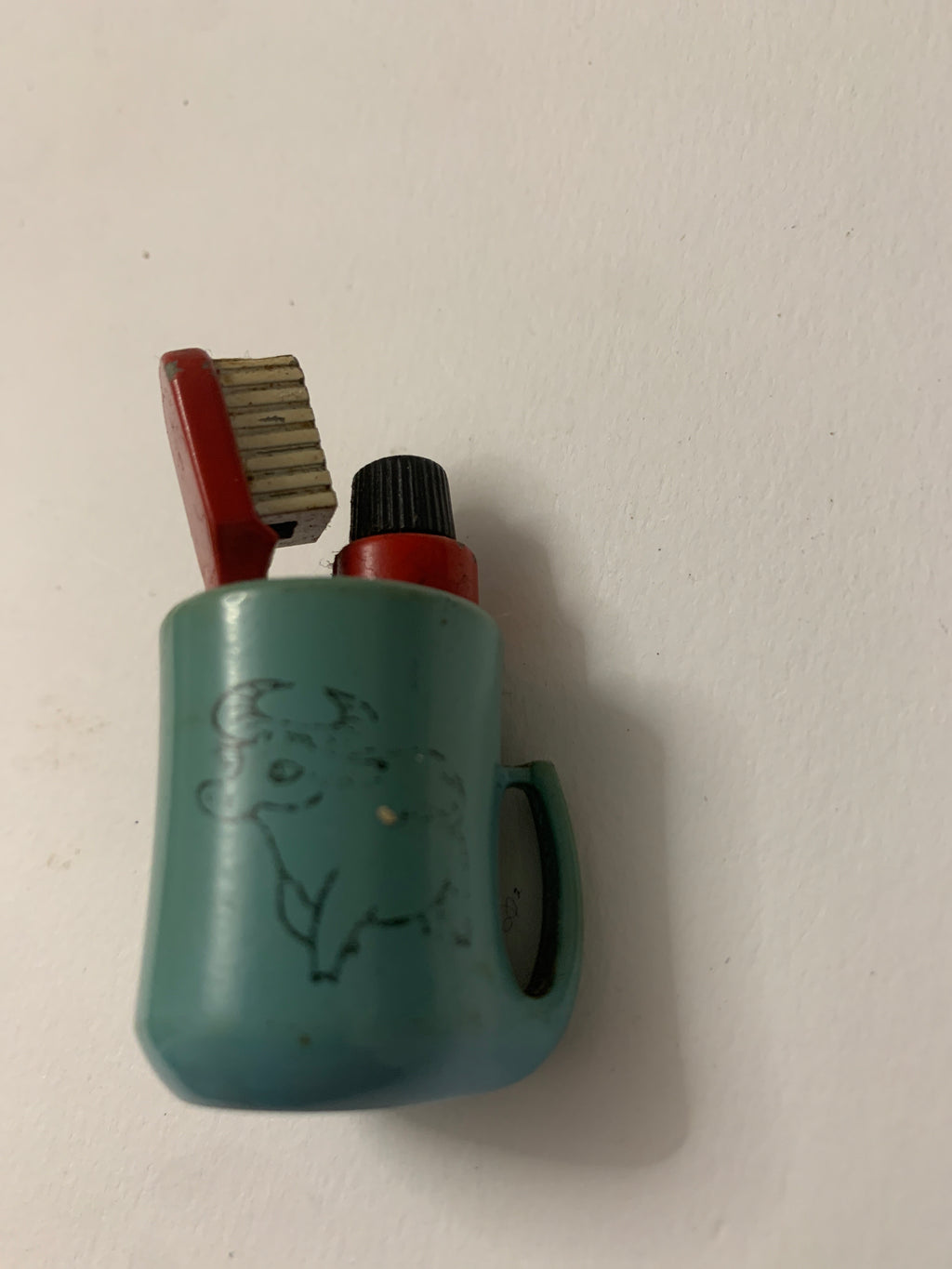 Accendino da Tavolo Vintage "Tazza con Spazzolino e Dentifricio"