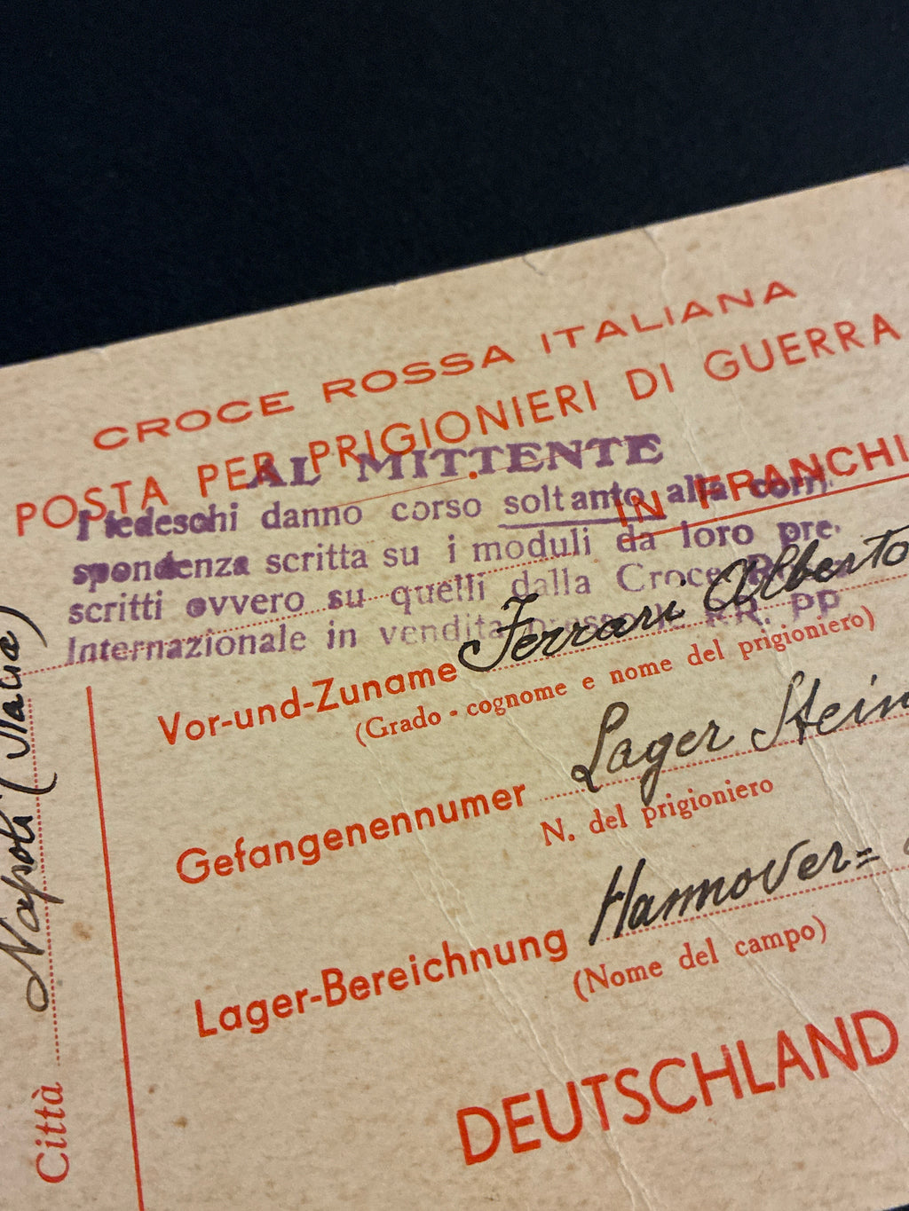 Cartolina CRI per Internati Militari Italiani da Napoli a Hannover (1944) – Respinta al Mittente con Timbro di Censura Tedesca