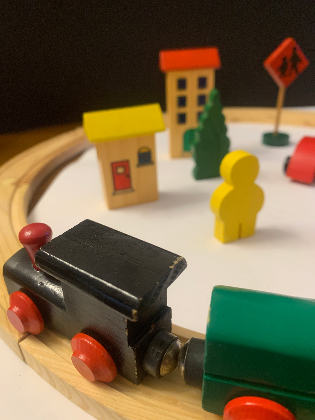 Pista Trenino in Legno Giocattolo Vintage Completo di Scatola Originale e Accessori
