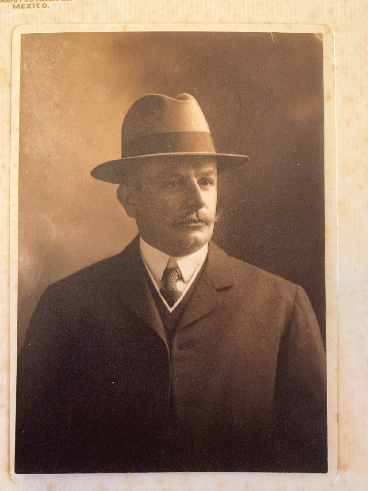 Lotto 2 Antiche Fotografie Ritratti Uomini Studio Pach Mexico D'Epoca