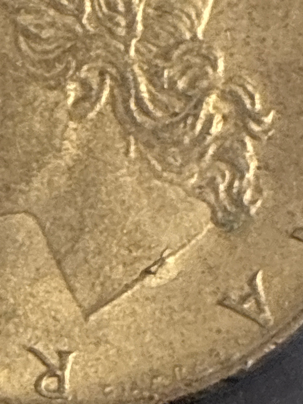 20 Lire 1980 Repubblica Italiana Ramo di Quercia variante con errore di conio eccedenza di metallo e mezzaluna sotto il collo al dritto