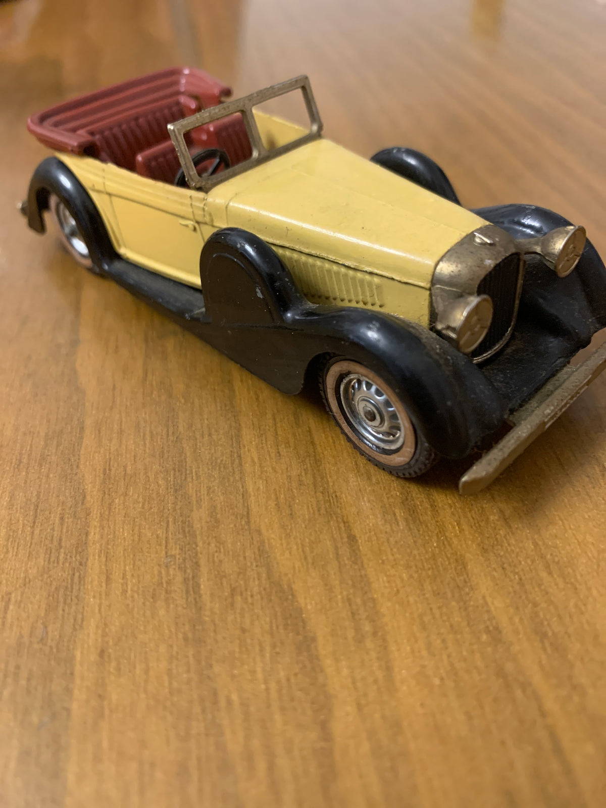 Matchbox Models of Yesteryear Y-11 1938 Lagonda Drophead Coupe Made in England (1972)
