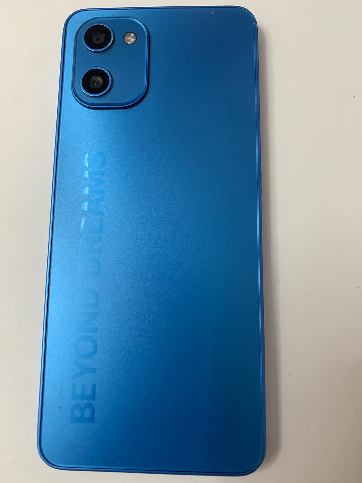 Smartphone UMIDIGI blu serie Beyond Dreams doppia fotocamera