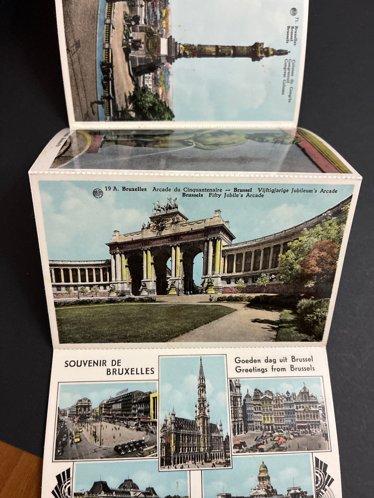 Libretto di cartoline souvenir d'epoca "Bruxelles / Brussels / Brussel" - Serie 1 "Photoplastifix" Albert Dohmen
