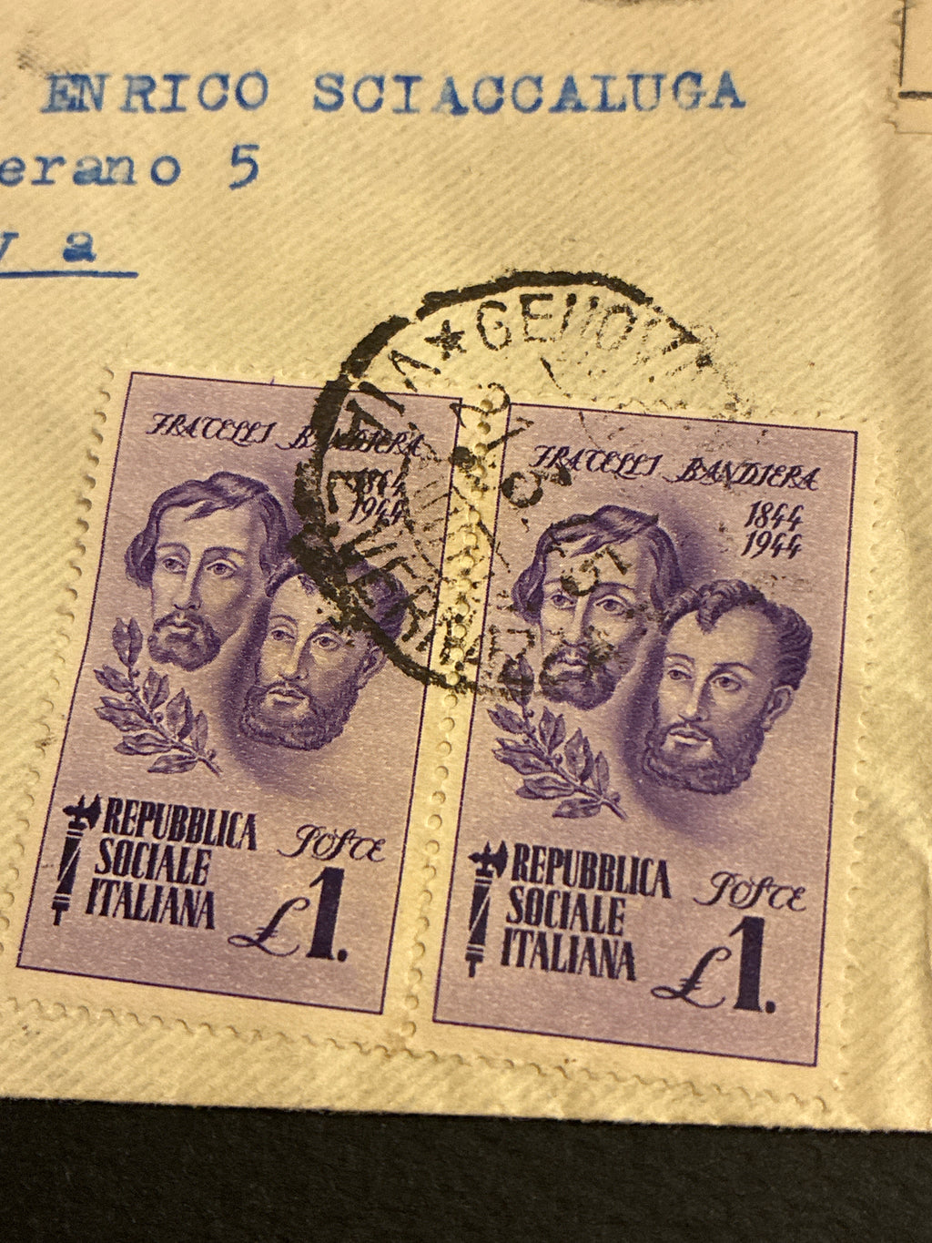 Repubblica Sociale Italiana: lettera raccomandata da Genova per città del 21 marzo 1945 affrancata con coppia orizzontale da 1 Lira della serie commemorativa Fratelli Bandiera in esatta tariffa da 2 Lire e con timbro lineare della Prefettura Repubblica