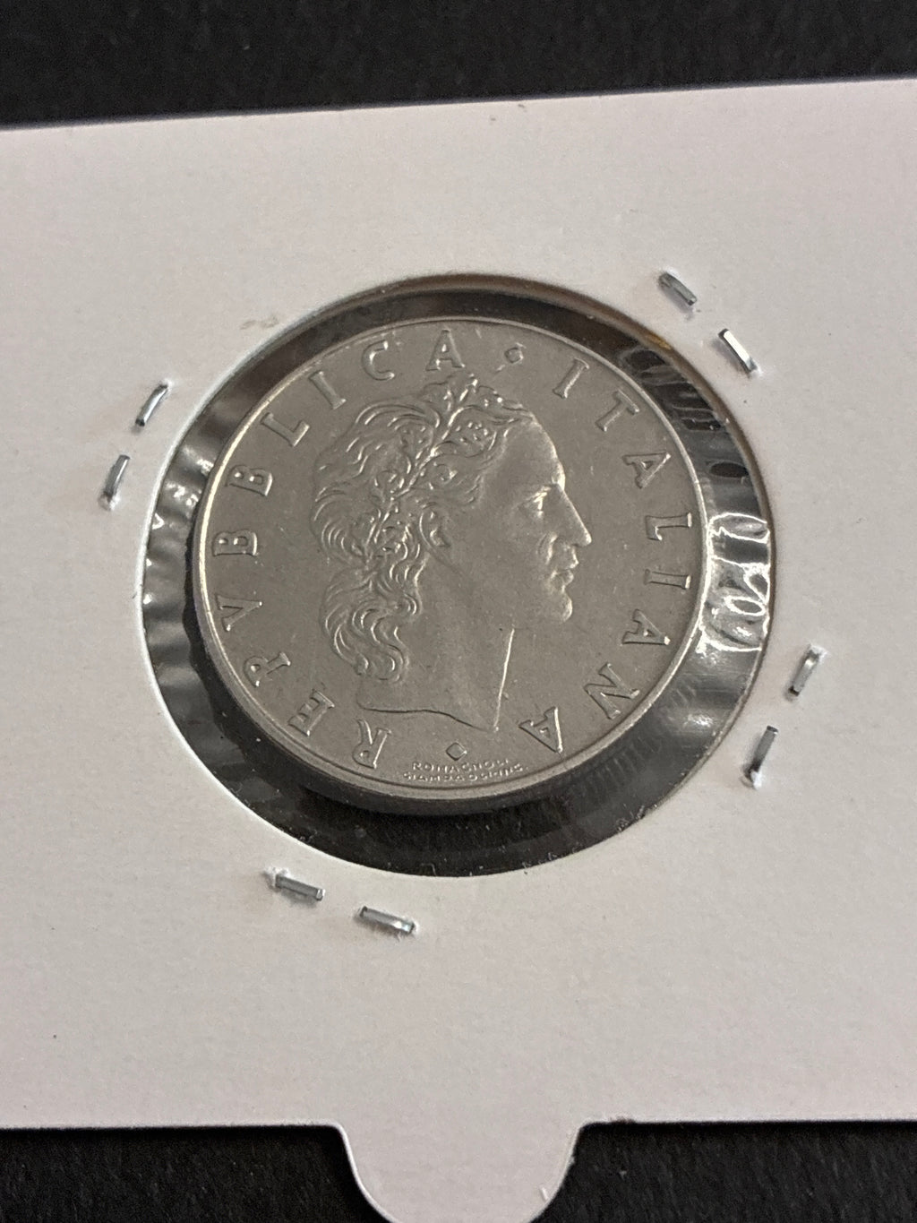 50 lire del 1974 Vulcano variante errore di conio con mancanza di metallo al rovescio