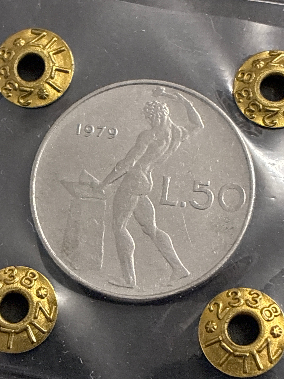 50 Lire 1979 Vulcano - Manca il Segno di Zecca - Periziata BB Zilli - Rif 195