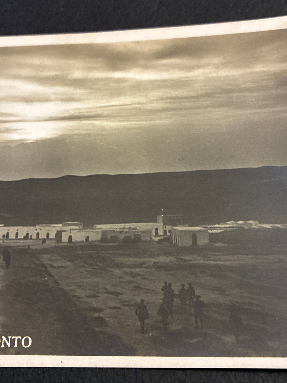 Cartolina Coloniale Libia Tarhuna (Tripolitania) - Veduta del Paese al Tramonto - Foto G. Pucci Ed. A. Traldi Milano Non Viaggiata