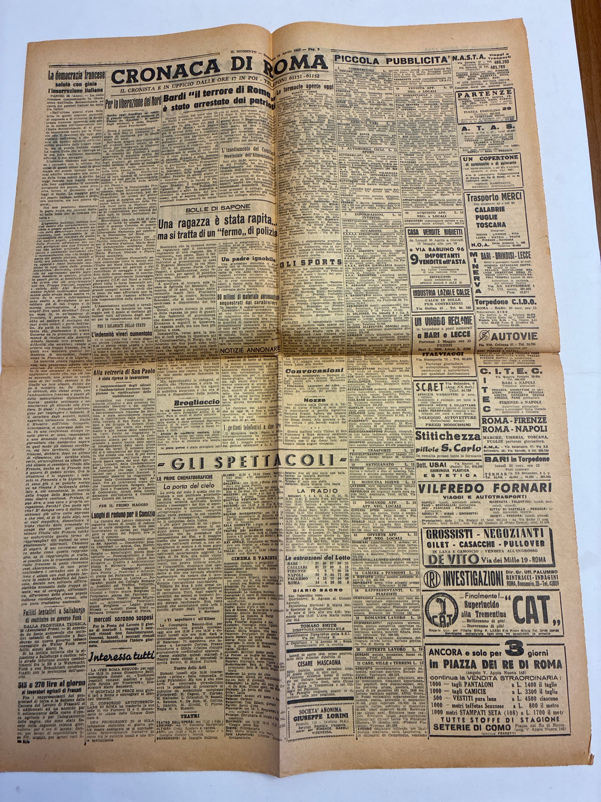GIORNALE ORIGINALE 29 Aprile 1945 Il Momento - LA GERMANIA SI E' ARRESA? Conservazione Eccellente