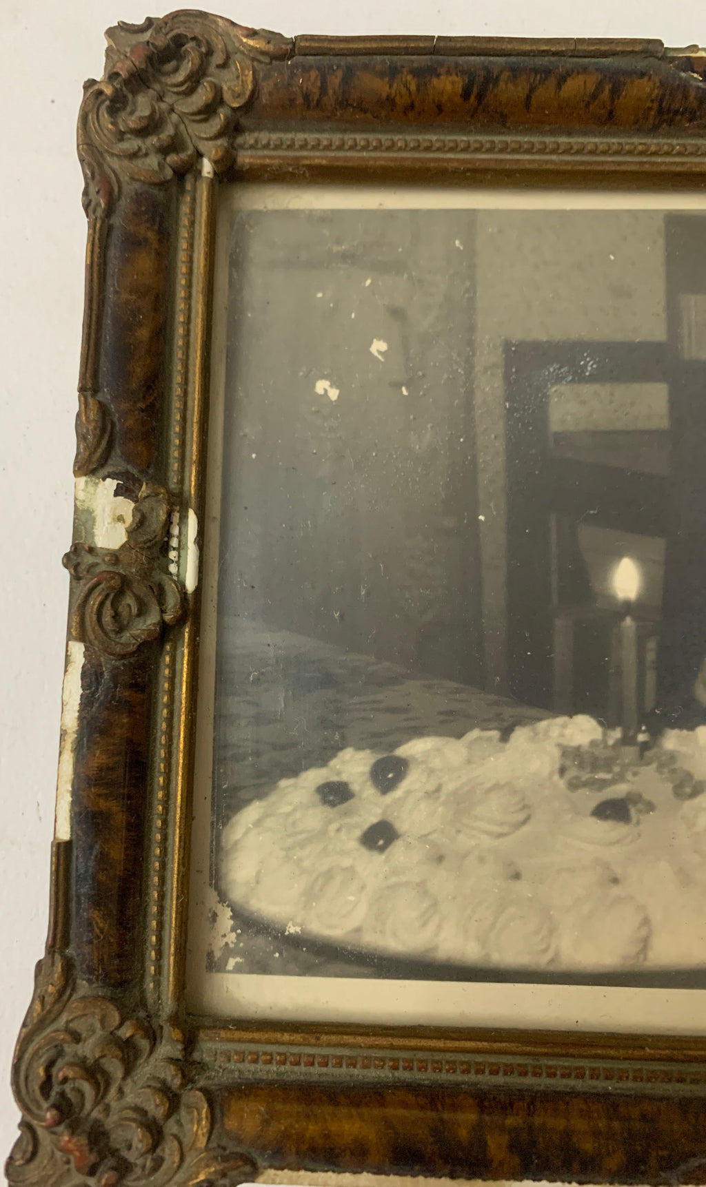 Cornice Antica dell'800 in Legno Dorato e Finto Guscio di Tartaruga