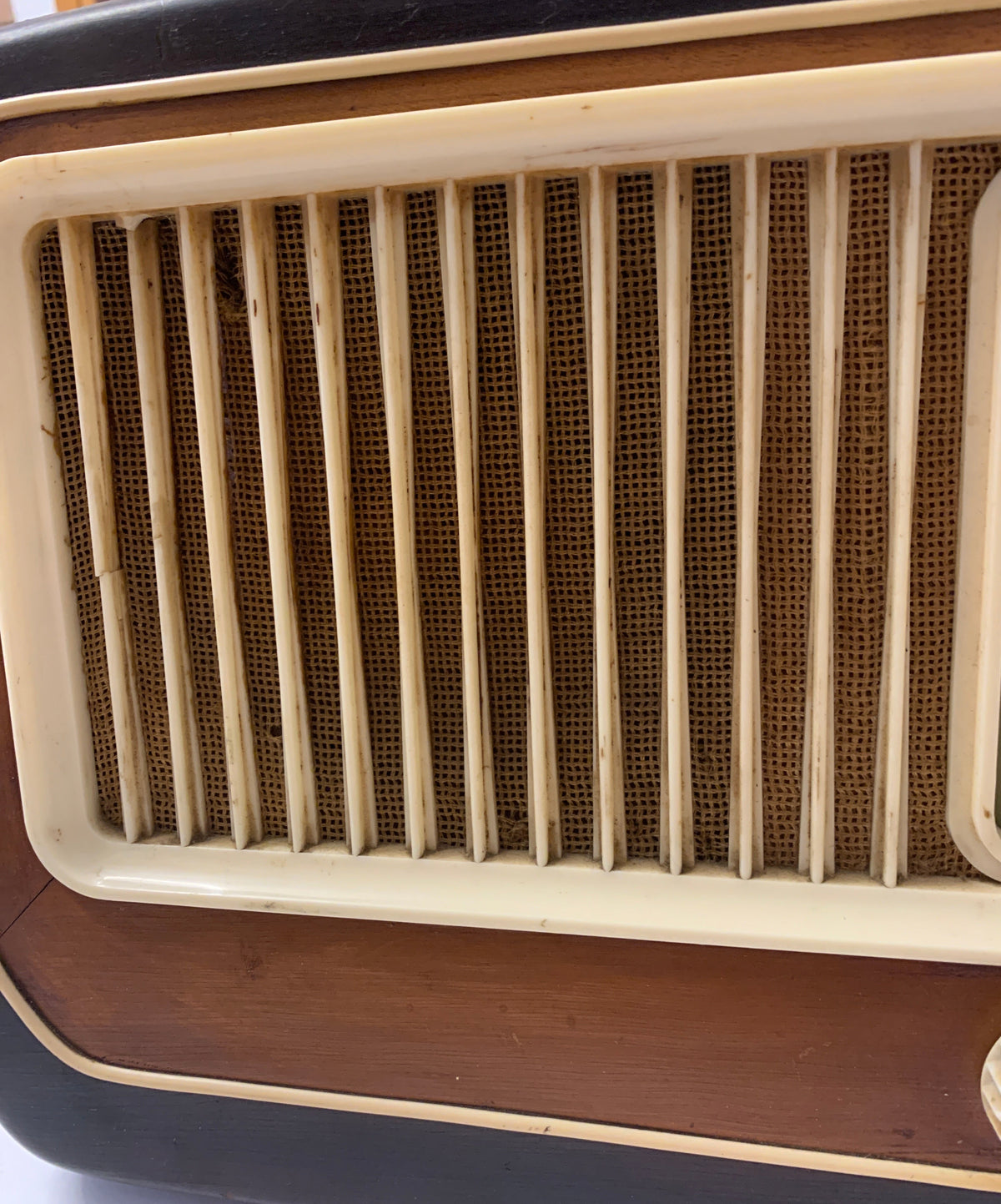 Radio a valvole d'epoca Siemens anni '50 in legno