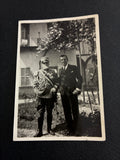S.A.R. il Duca d'Aosta in alta uniforme da Generale con il padre di Carlo Badalà a Piazza Roma – Fotografia d'archivio originale su carta Agfa Lupex (Giugno 1933)