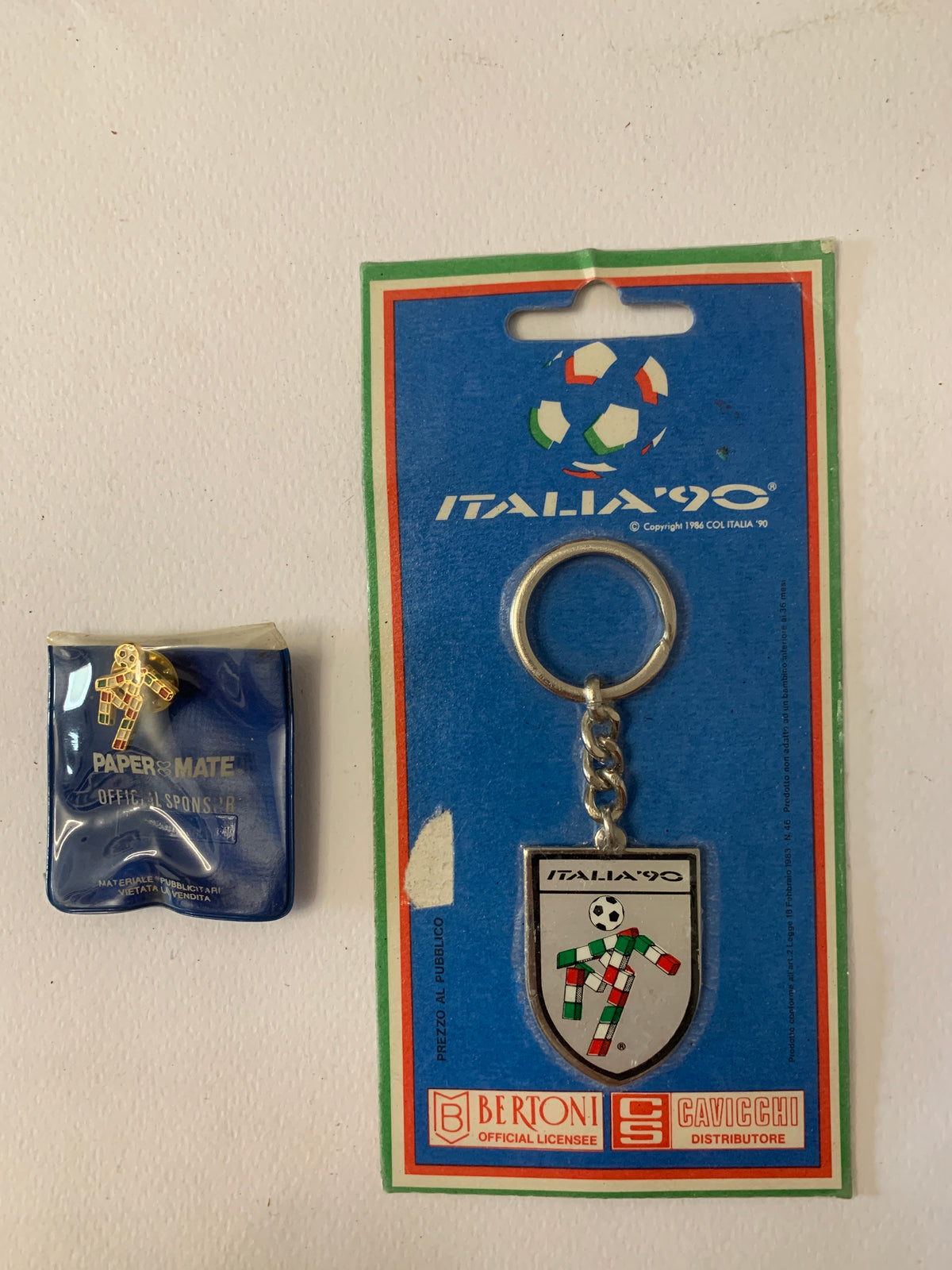Lotto Italia '90: Portachiavi Bertoni Blister + Spilletta Paper Mate Sponsor