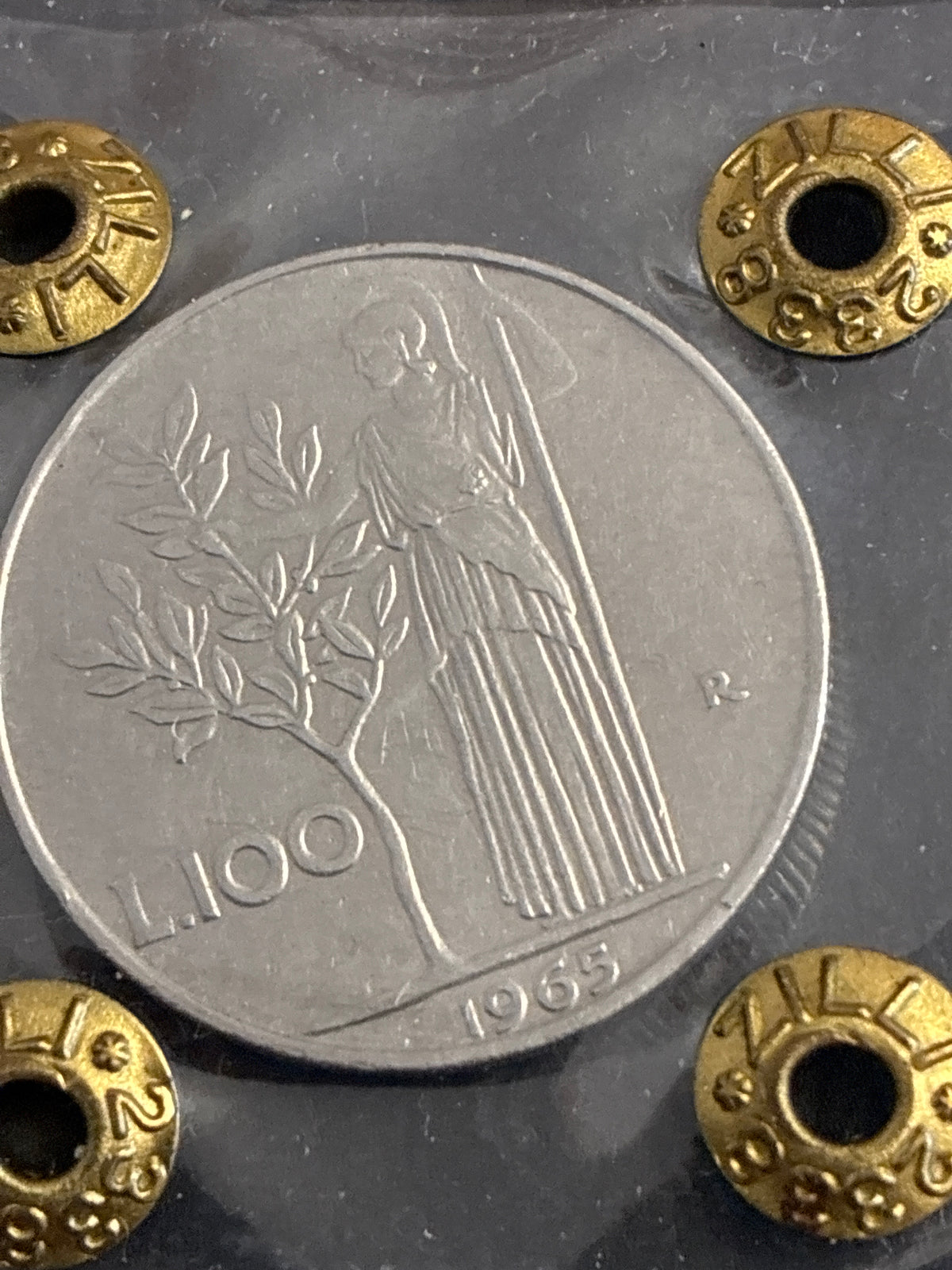 100 Lire 1965 Minerva Rara con Errore Asse Ruotato 30° Periziata