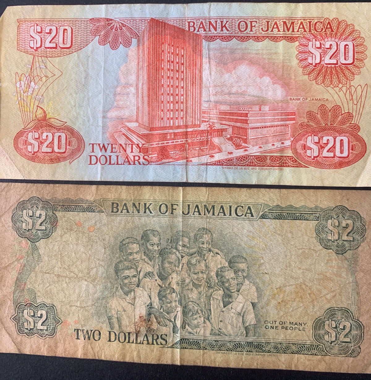 Lotto 2 Banconote Giamaica (Bank of Jamaica) - 2 Dollari 1990 e 20 Dollari - Circolate