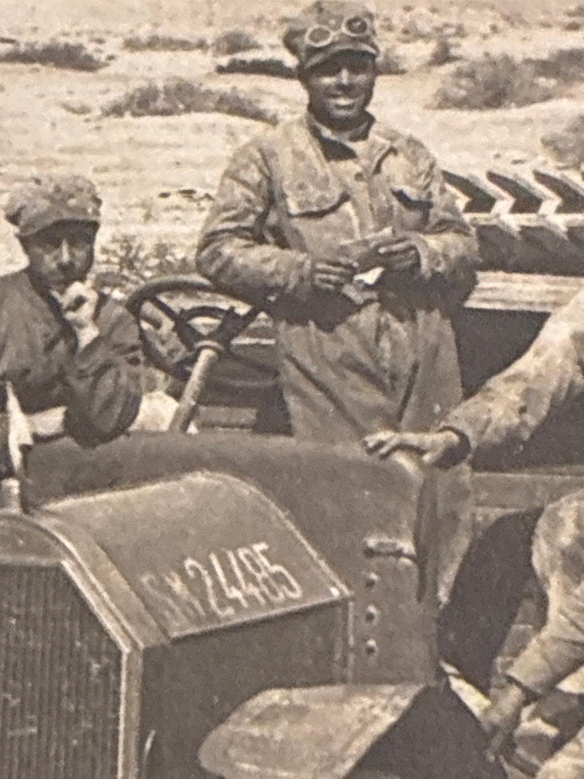 CARTOLINA MILITARE REGIO ESERCITO IN LIBIA CON AUTOCARRO FIAT 15 TER NUMERATO