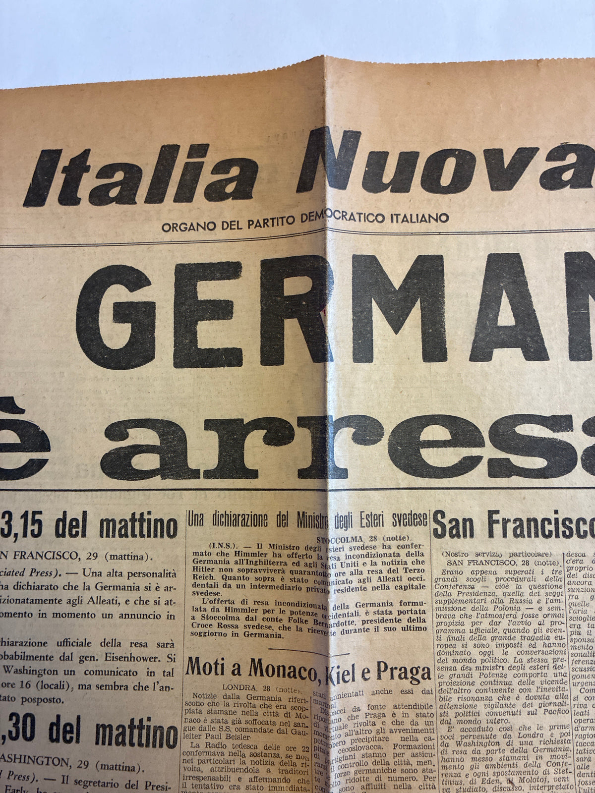 Raro Quotidiano Originale Italia Nuova 29 Aprile 1945 - Edizione Completa Roma - La Germania si è Arresa