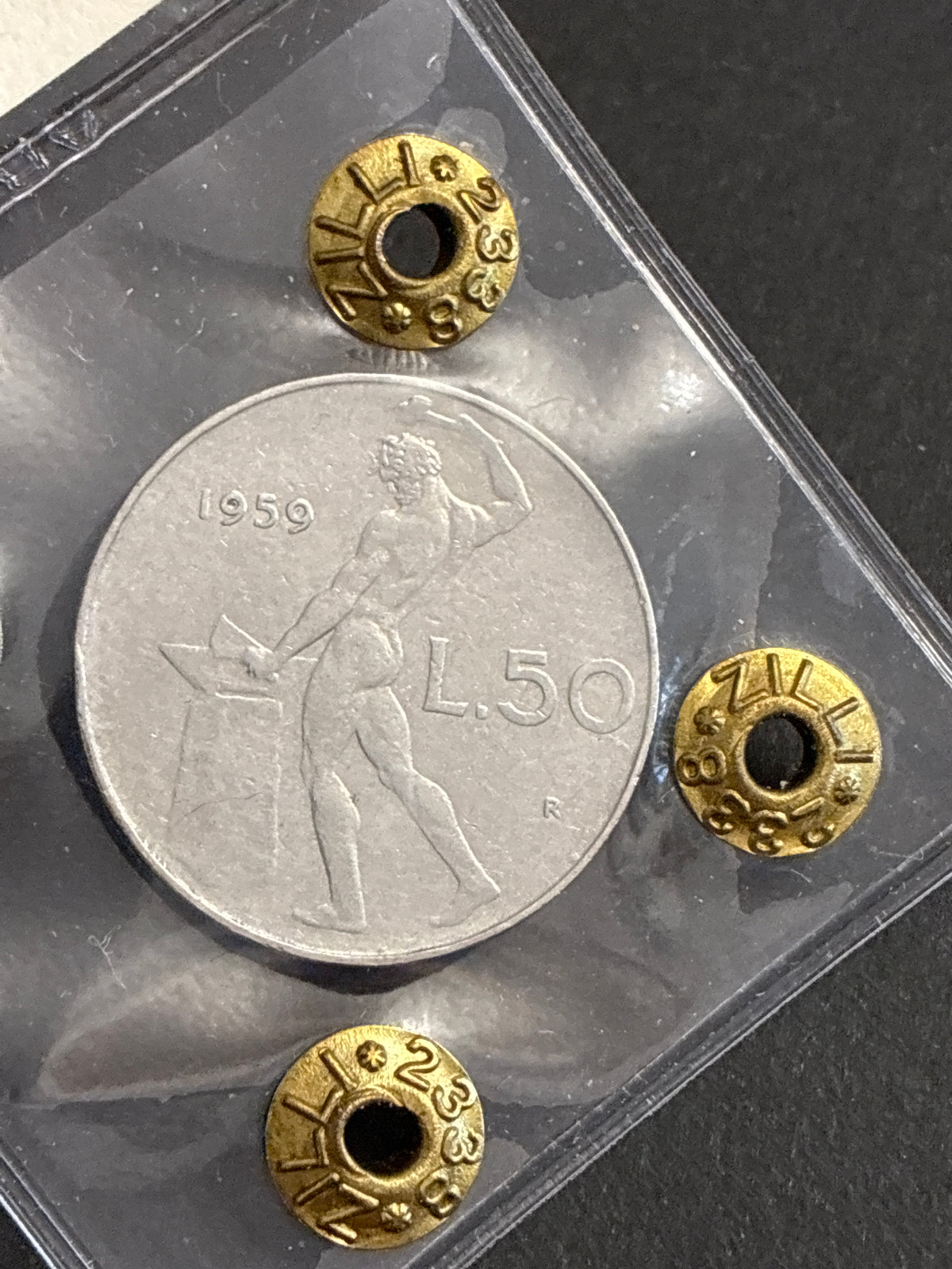 50 Lire 1959 "Vulcano" - Errore di Conio Asse Ruotato 40° - Periziata MB