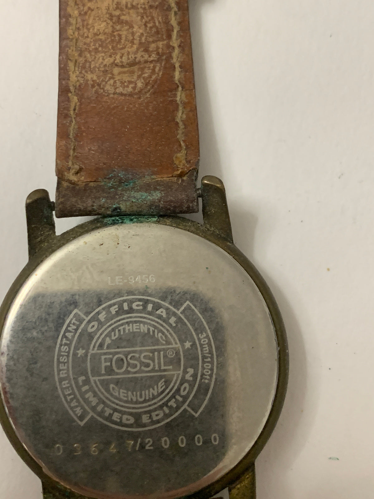 Orologio Fossil Vintage Tema Pesca Quadrante in Rilievo con Cinturino in Pelle