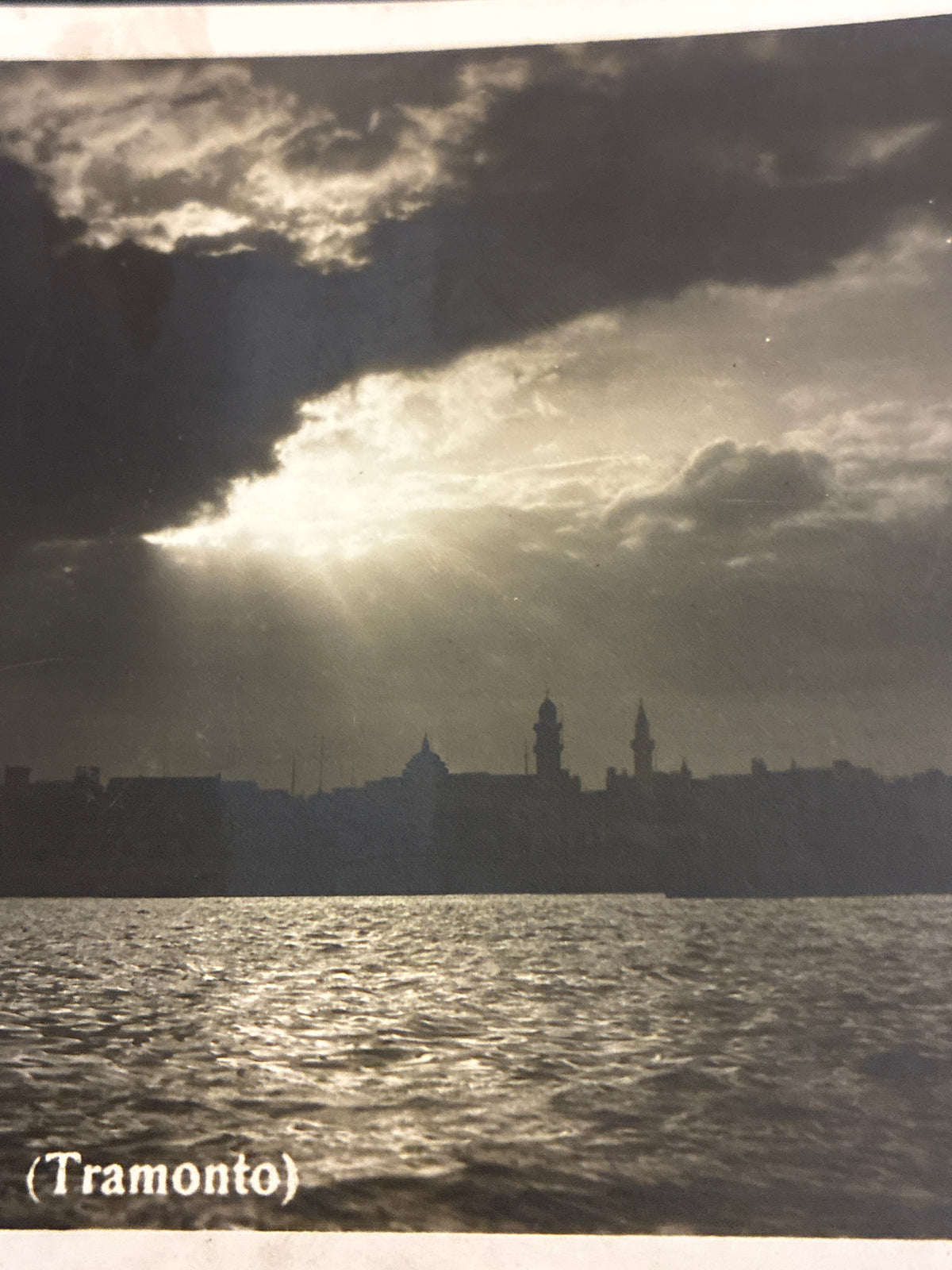 Cartolina Coloniale Libia Tripoli - Panorama dal Mare al Tramonto - Foto G. Pucci Ed. A. Traldi Milano Non Viaggiata