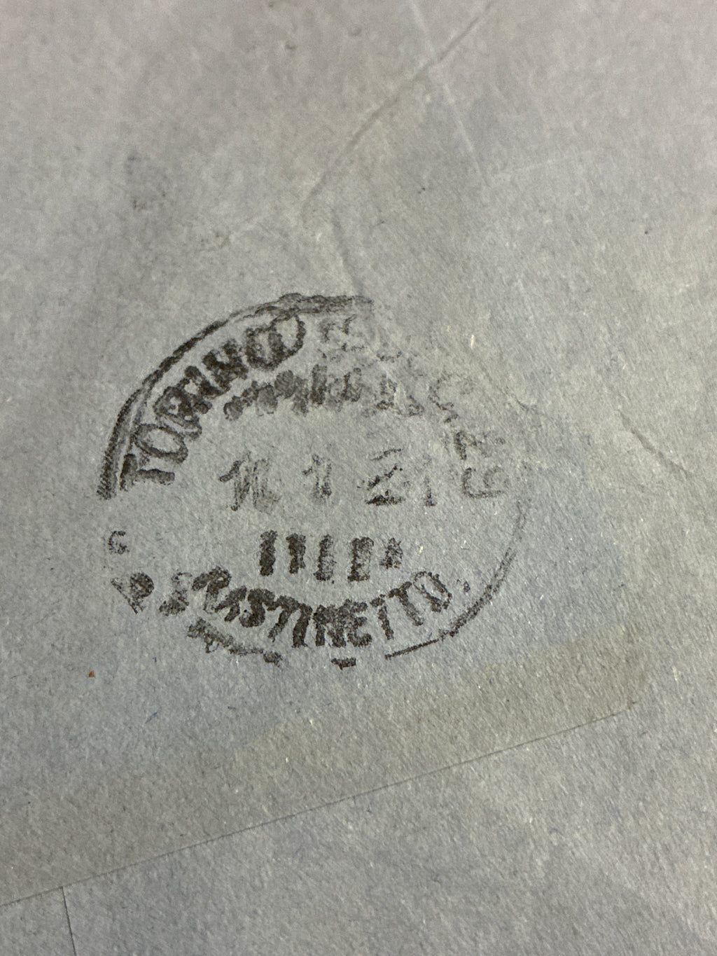 RARA Busta del dicembre 1930 da Leptis Magna (Tripolitania) a Torino, affrancata in perfetta tariffa di primo porto con francobolli coloniali da 75c. e 15c. "Bimillenario di Virgilio" con dicitura Tripolitania