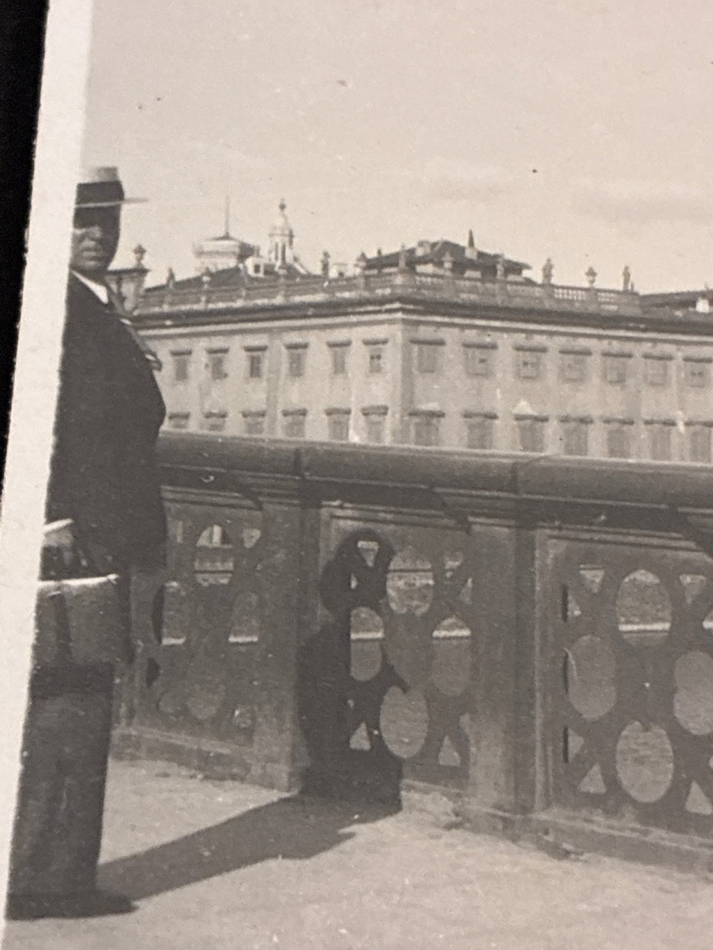 Foto Unica e Inedita Ventennio Fascista - Atleti della F.G.C. Como in Trasferta a Firenze sul Ponte sull'Arno