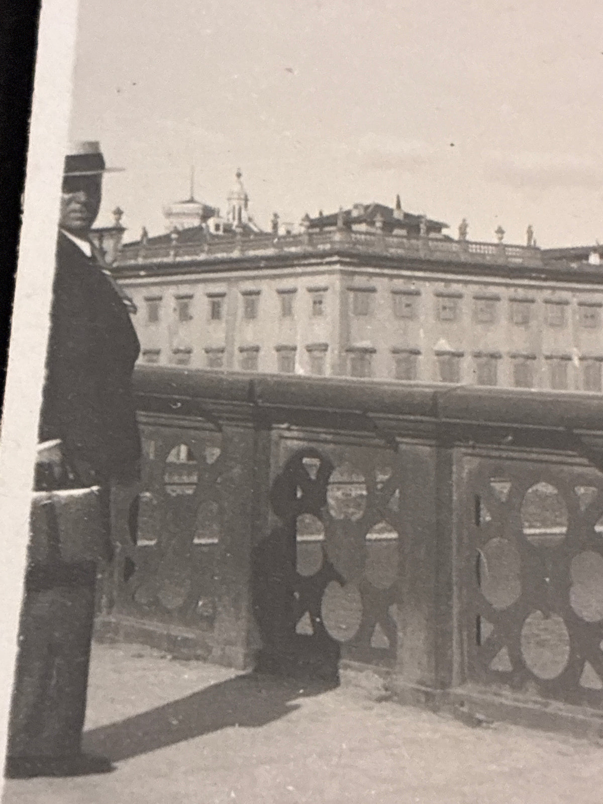 Foto Unica e Inedita Ventennio Fascista - Atleti della F.G.C. Como in Trasferta a Firenze sul Ponte sull'Arno