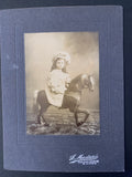 Antica Fotografia Bambina a Cavallo di un Pony Studio S. Meduri Buenos Aires D'Epoca